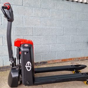 EP – EPL 154 Lithium Powered Pallet Truck 1500kg